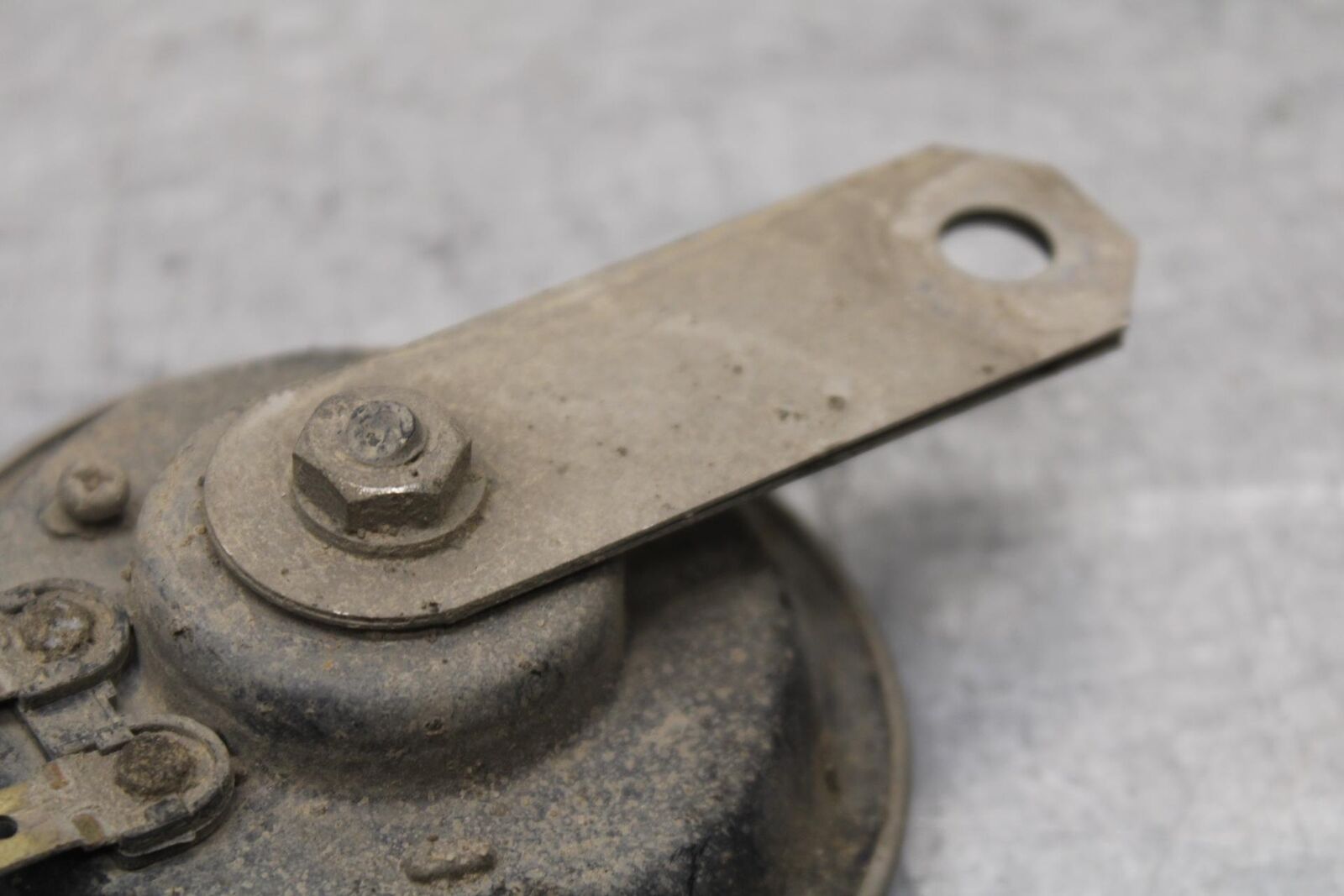 01-03 SUZUKI GSXR600 HORN SIGNAL 38500-08F10 38500-35F10 BB633