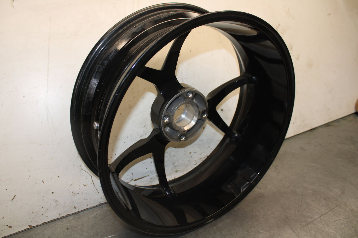 12-15 DUCATI 1199 PANIGALE REAR WHEEL BACK RIM BB705