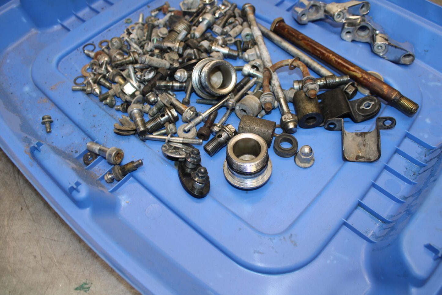 87-03 SUZUKI INTRUDER 1400 VS1400GLP MOUNTING BOLTS HARDWARE MOTOR SCREWS BB702