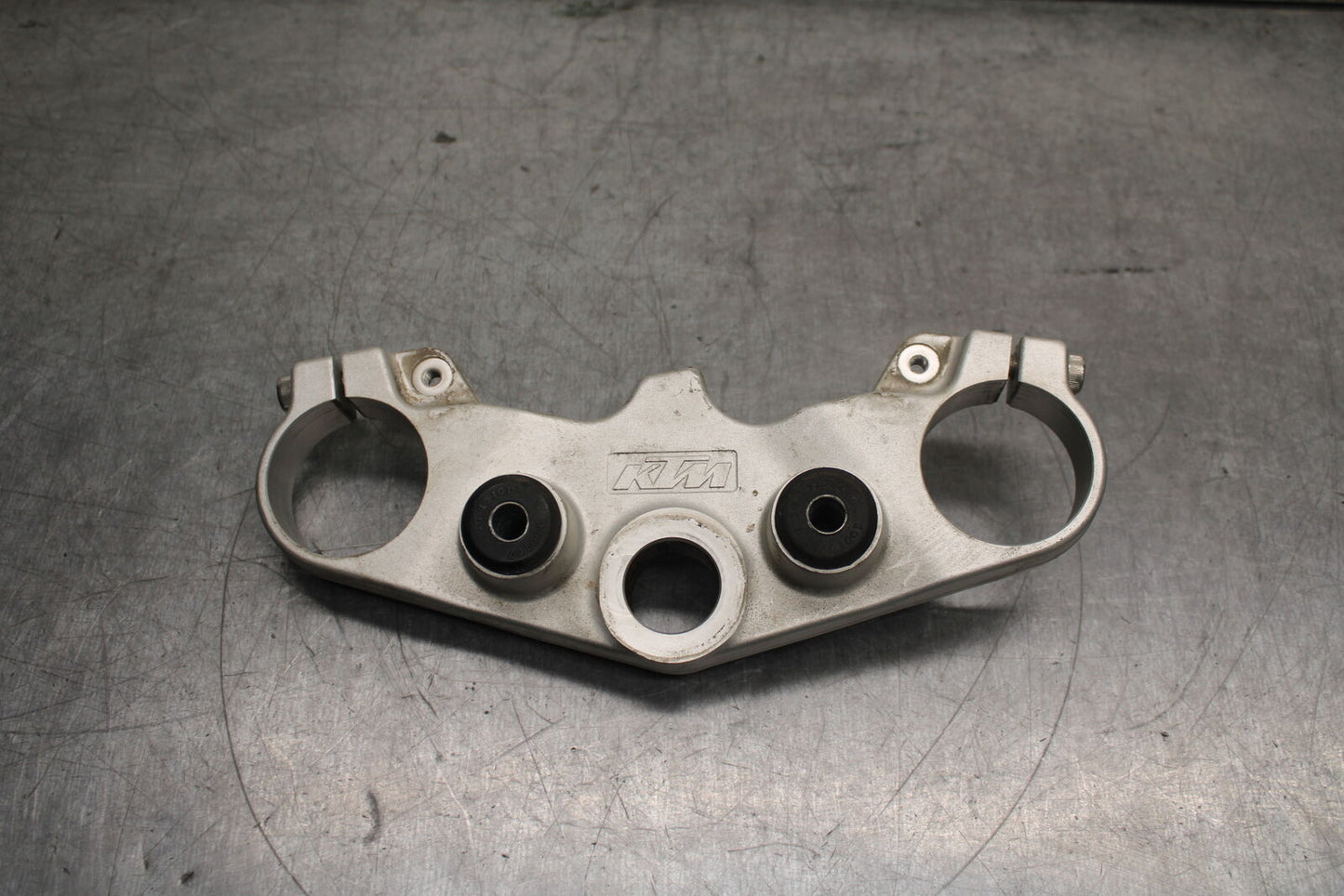 13-16 KTM 390 DUKE FORKS UPPER TRIPLE TREE CLAMP BB748