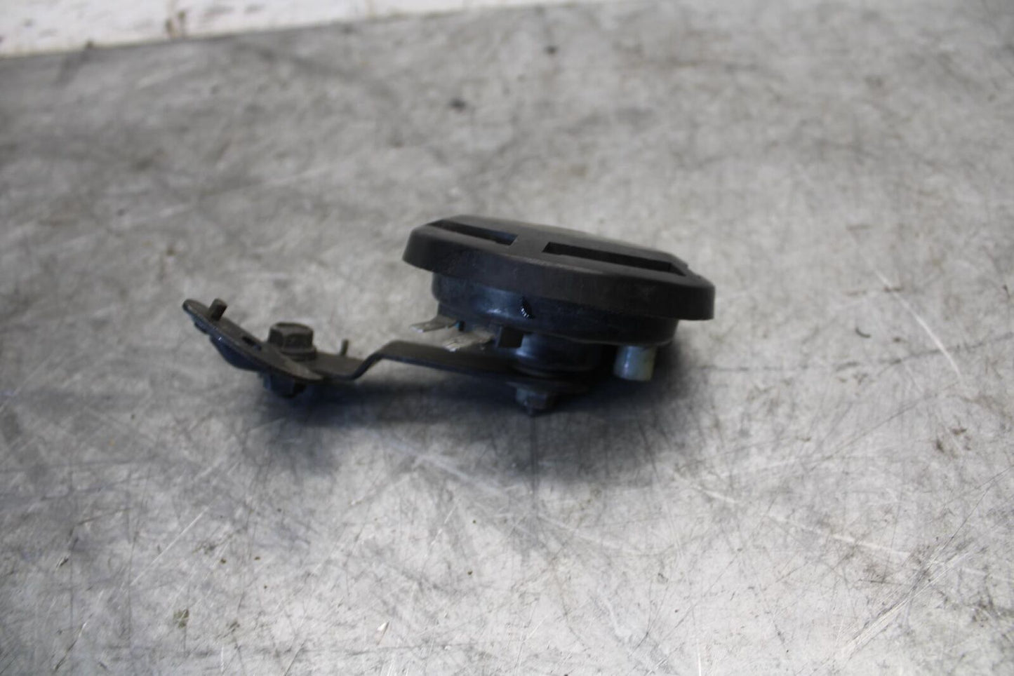 22-23 HUSQVARNA SVARTPILEN 401 HORN SIGNAL BB541