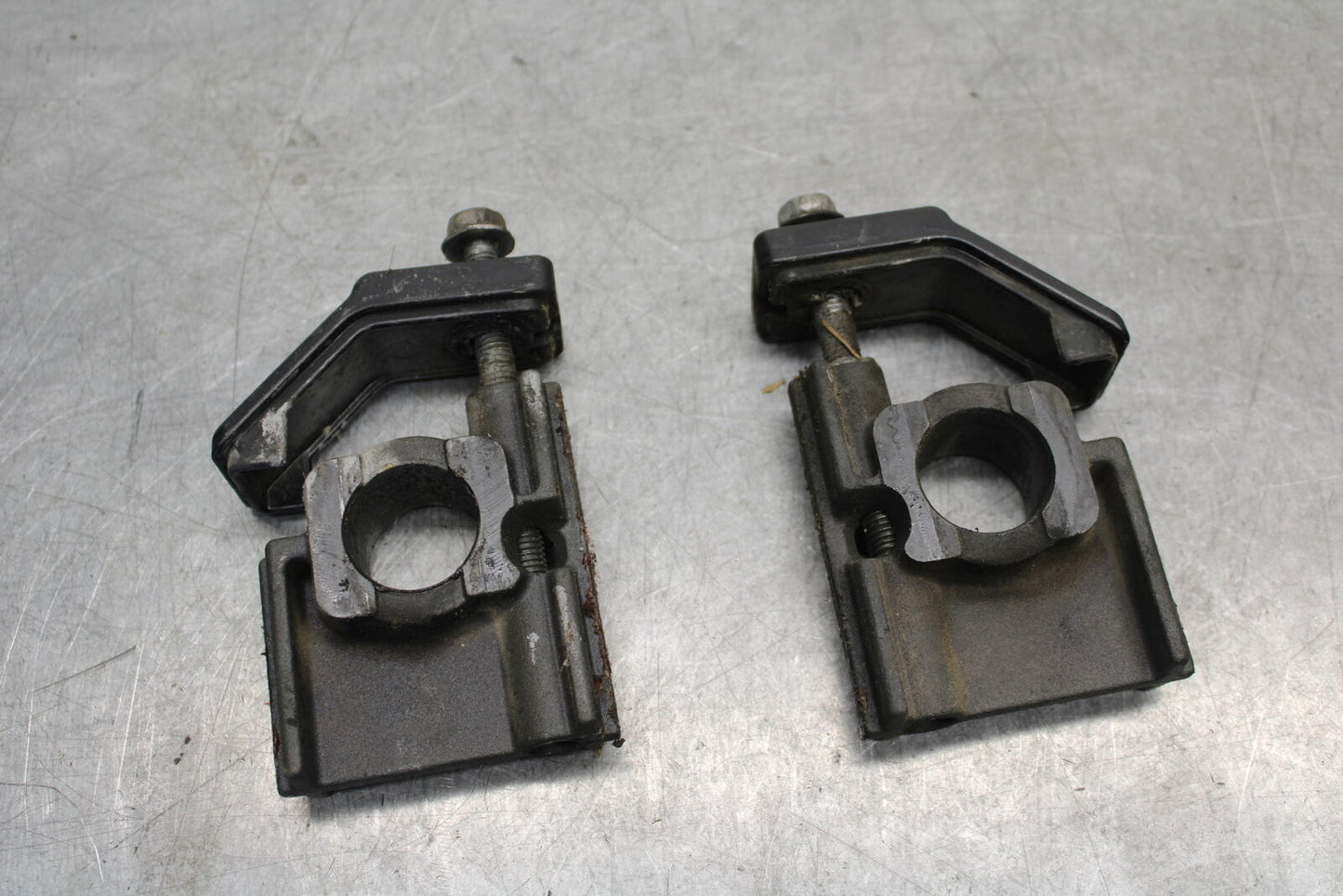 06-07 DUCATI MONSTER 695 SWINGARM CHAIN TENSIONER ADJUSTMENT BRACKETS BB674