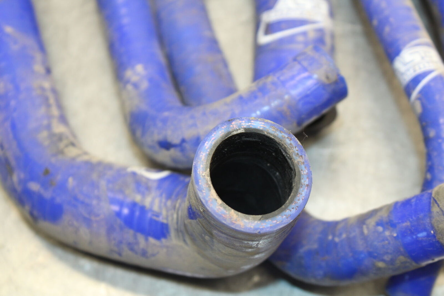 09-11 TRIUMPH DAYTONA 675 AFTERMARKET RADIATOR HOSES BB652