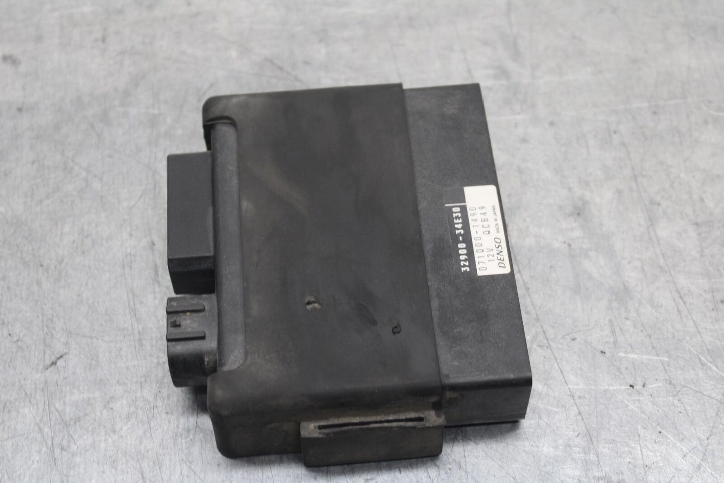 1999 Suzuki GSXR600 ECU COMPUTER CONTROLLER UNIT BLACK BOX 32900-34E30 BB608