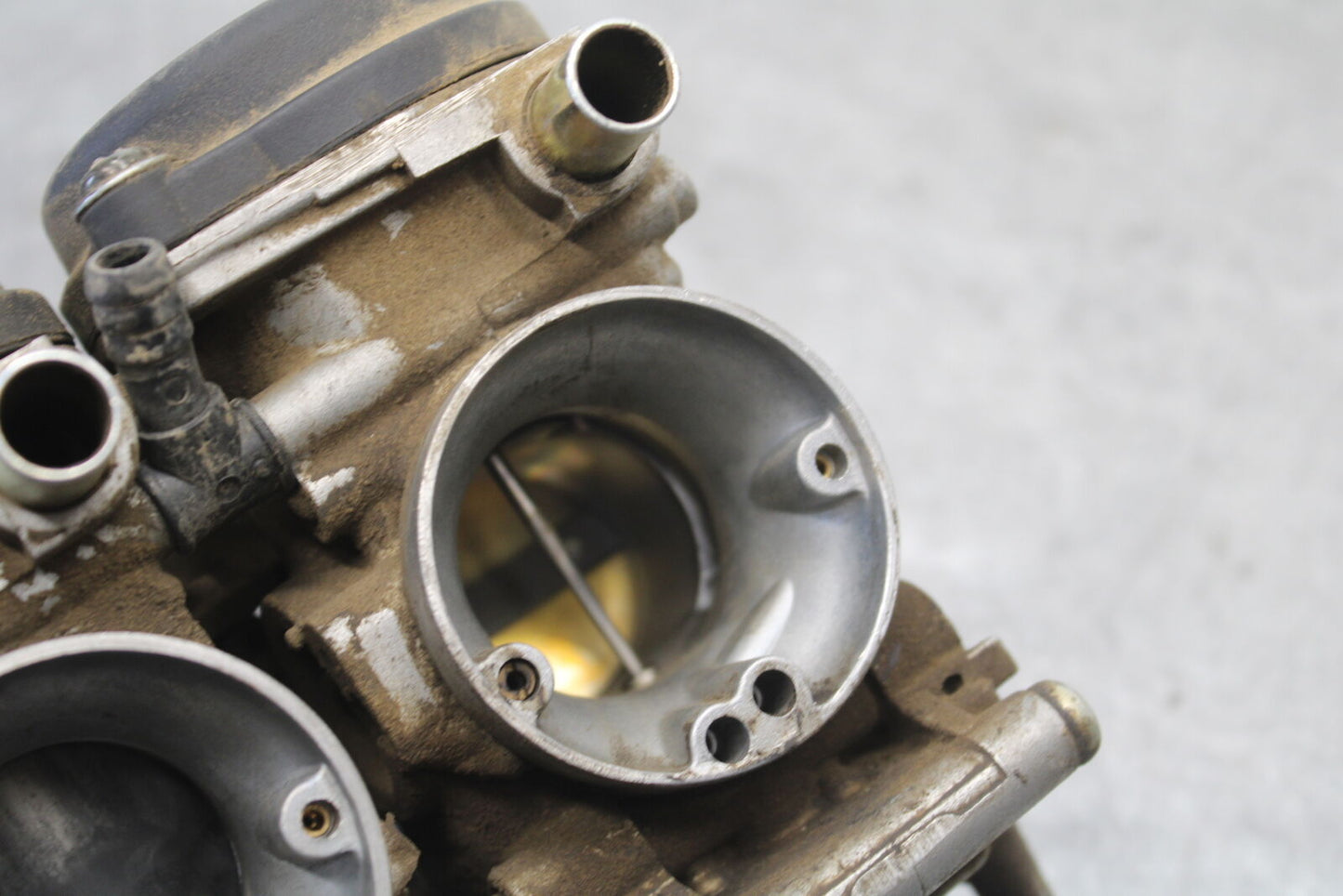 01-05 YAMAHA RAPTOR 660R CARB CARBURETOR 5LP-14900-30-00 BB695