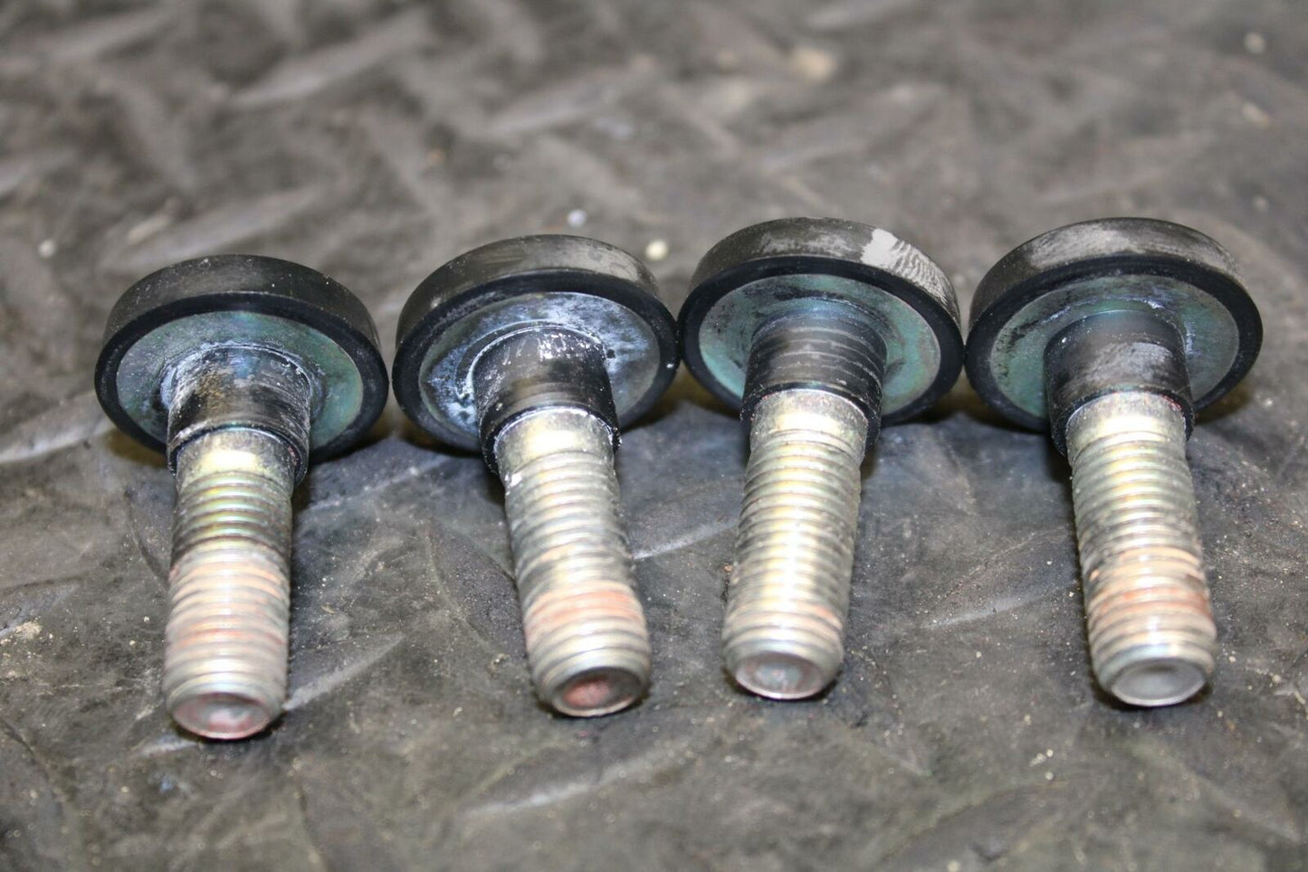 09-14 YAMAHA YZF R1 REAR BACK SUBFRAME SUB FRAME MOUNTING BOLTS HARDWARE BB192