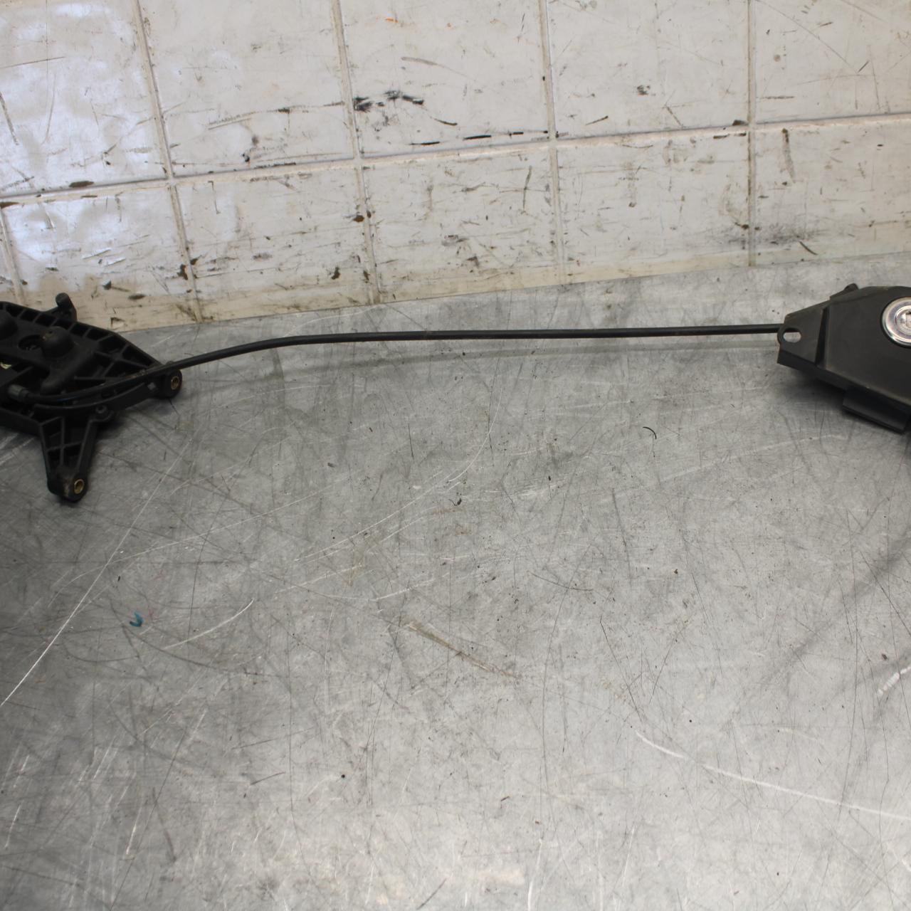 22 KTM 890 ADVENTURE REAR SEAT PAD PILLION LATCH LOCK BB514