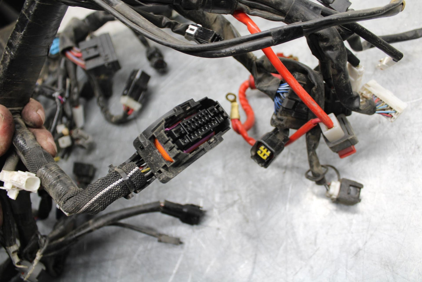 18 YAMAHA YZF R1 MAIN ENGINE WIRING HARNESS MOTOR WIRE LOOM BB473