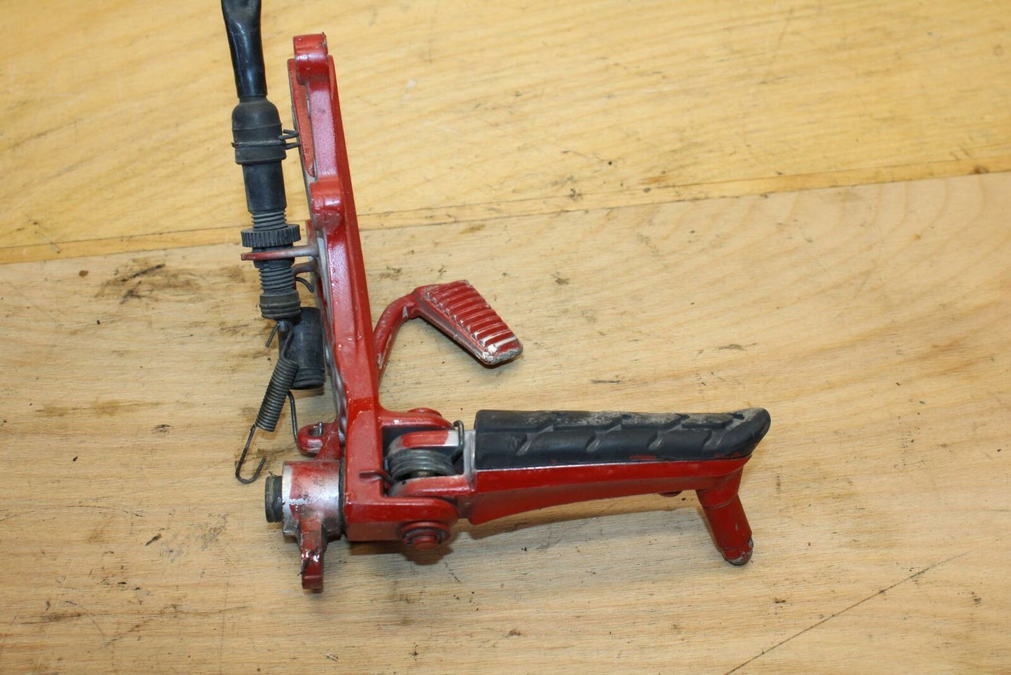 01-06 HONDA CBR600F4I RIGHT REARSET REAR SET DRIVER FOOT PEG REST BB314