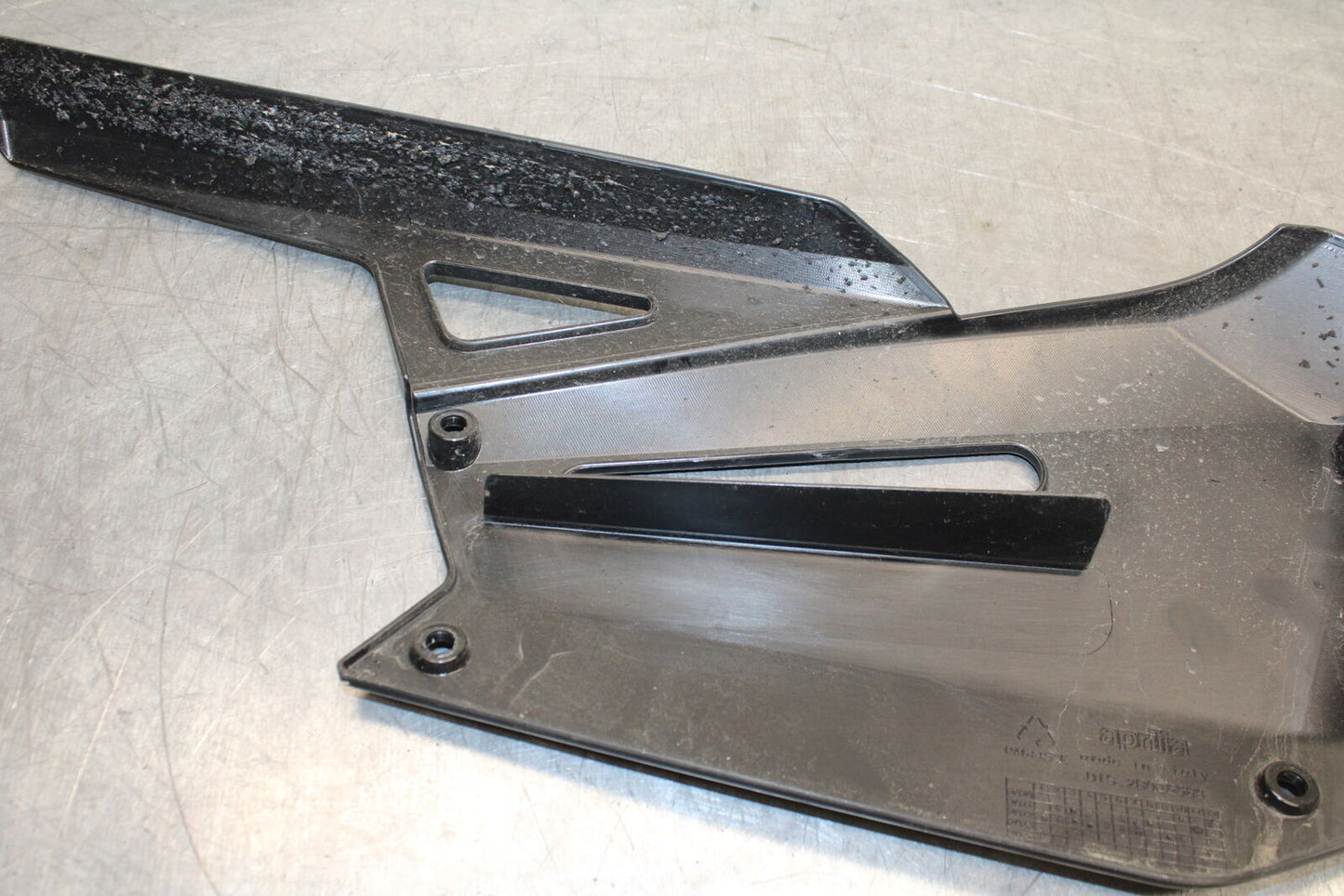 21-24 APRILIA TUONO 660 FACTORY REAR BACK DRIVE CHAIN GUARD COVER SHIELD BB733