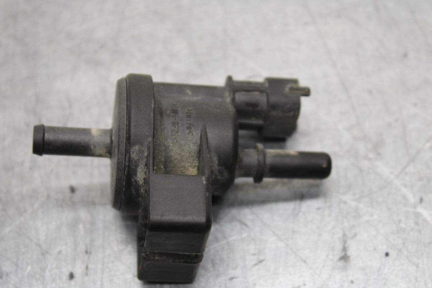 16-18 KTM 690 DUKE AIR VALVE SOLENOID TOP ENGINE SWITCH SENSOR BB631