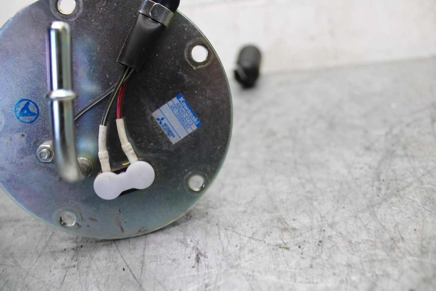 13-17 KAWASAKI NINJA 300 FUEL PUMP GAS PETROL SENDER UNIT BB429