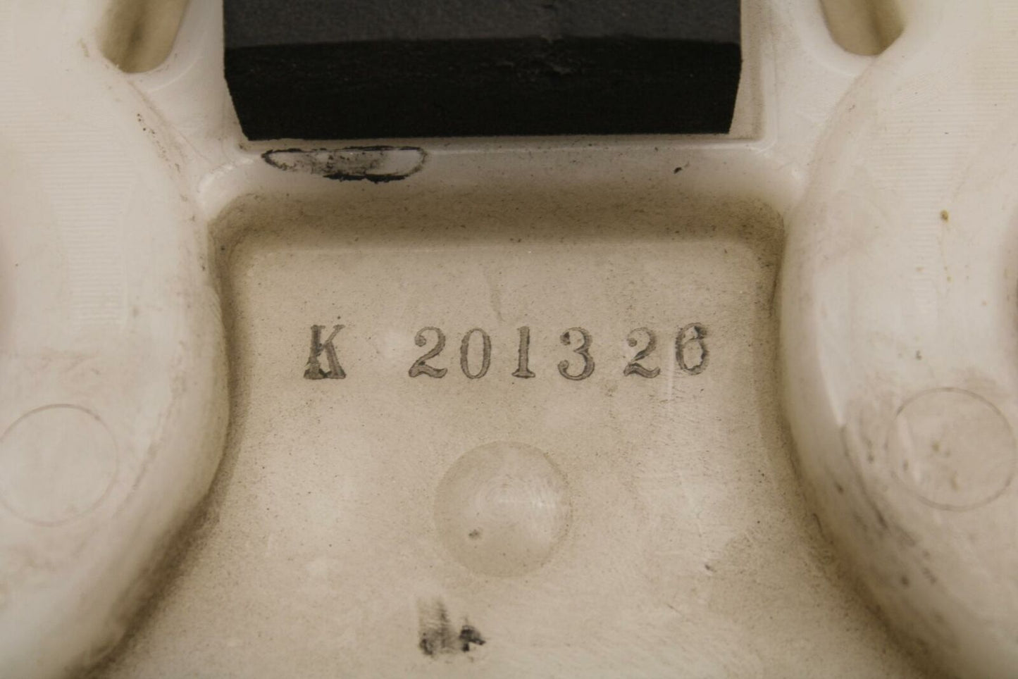 08 SUZUKI GSXR1000 FRONT DRIVERS SEAT PAD SADDLE PILLION BB263