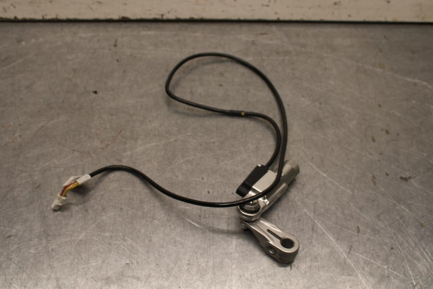 20-23 APRILIA RS660 QUICK SHIFTER BB643