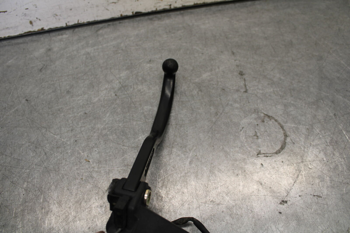 06-07 DUCATI MONSTER 695 FRONT BRAKE MASTER CYLINDER w/ LEVER BB674