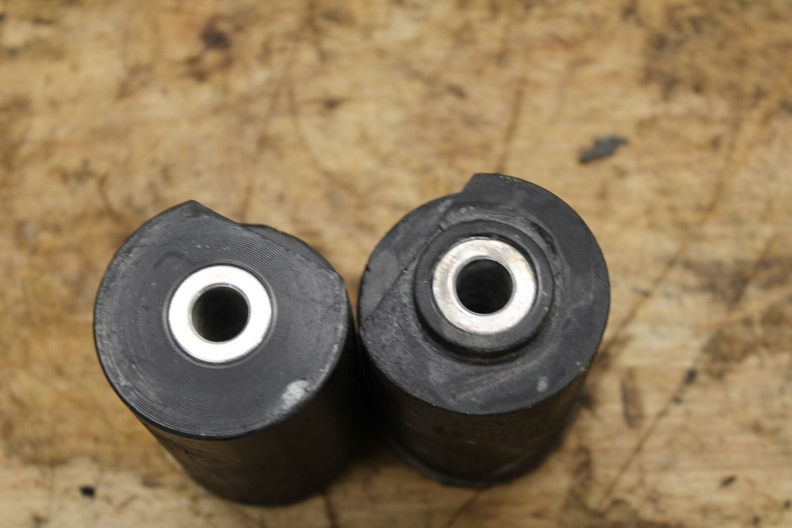 01-03 SUZUKI GSXR600 FRAME SLIDERS SET BB336