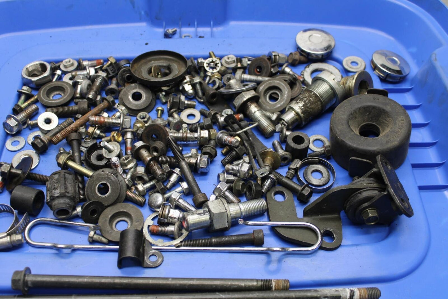 98-02 HONDA SHADOW AERO 1100 ENGINE MOUNTING BOLTS HARDWARE MOTOR SCREWS BB106