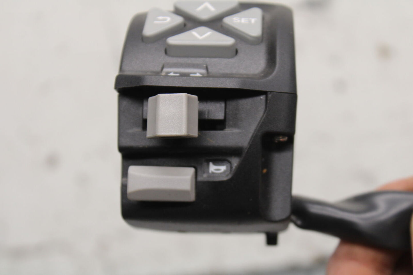 17-24 KTM 390 DUKE LEFT CLIP ON HANDLE HORN SIGNALS SWITCH SWITCHES BB734