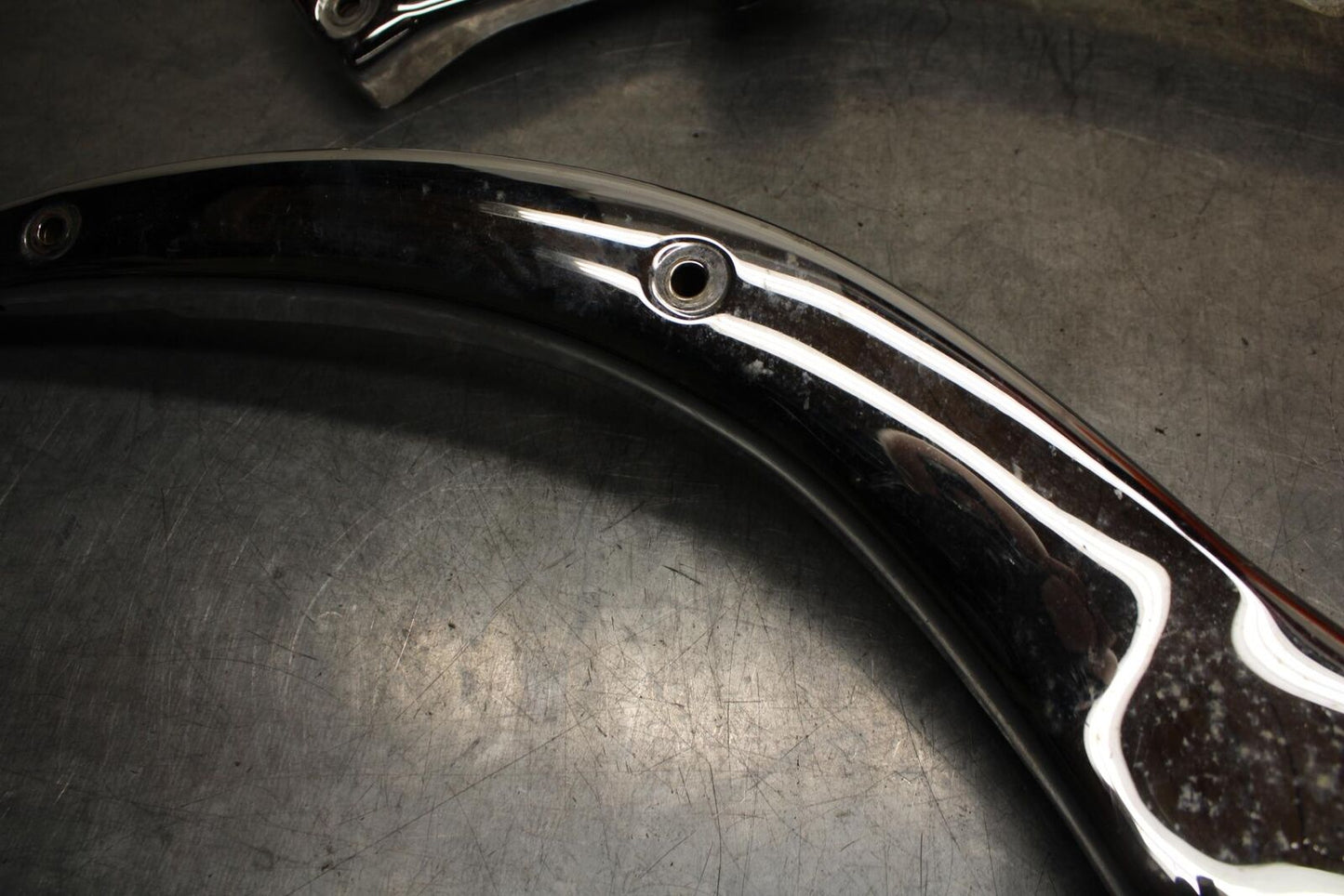 2013 Suzuki Boulevard C50T REAR BACK FENDER SUPPORT SUBFRAME 63130-06J01 BB625
