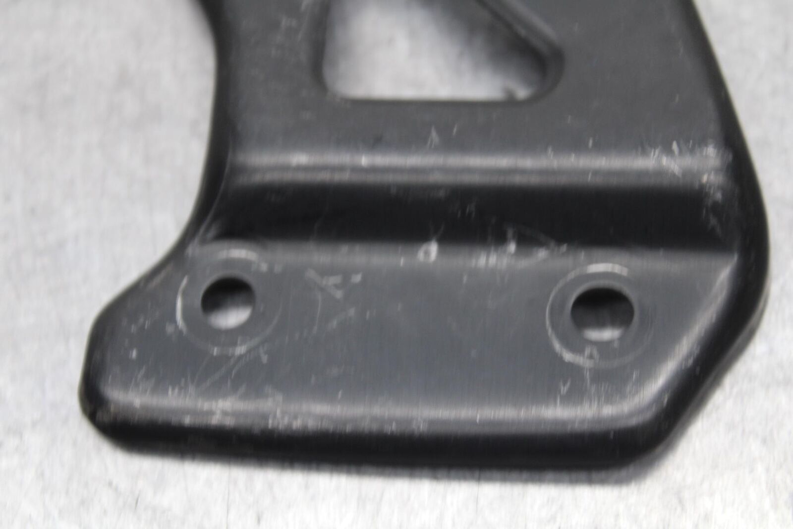 01-03 SUZUKI GSXR600 RIGHT SIDE HEEL GUARD BB639