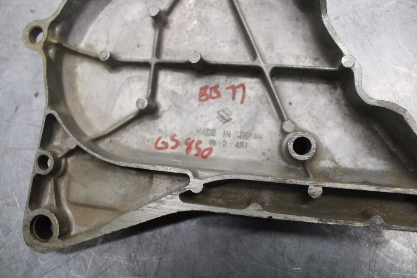 1981 Suzuki GS850G ENGINE SPROCKET COVER BB37