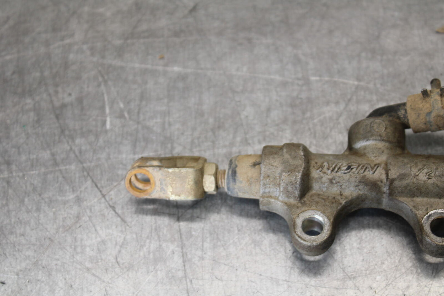 01-05 YAMAHA RAPTOR 660R REAR BACK BRAKE MASTER CYLINDER W RESERVOIR BB695