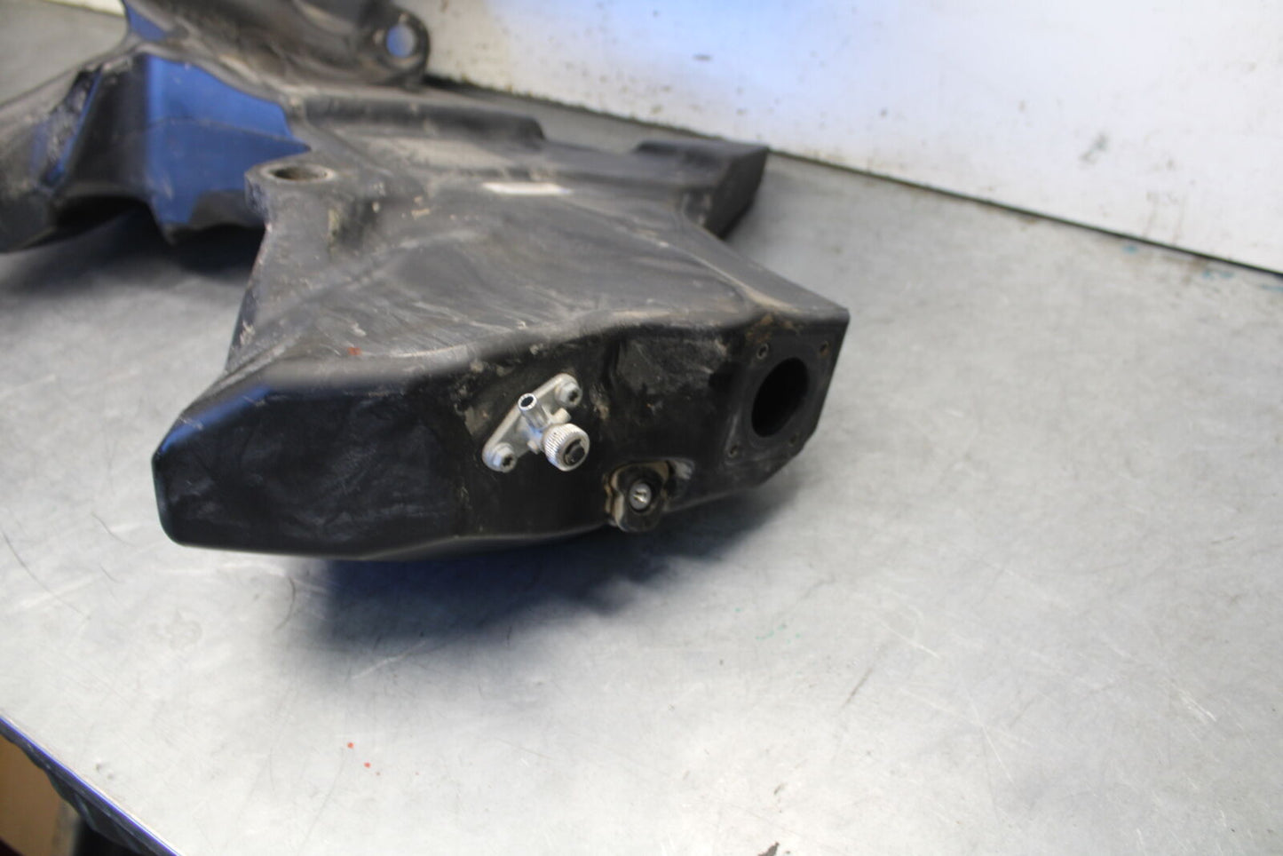 21-24 KTM 890 ADVENTURE R GAS TANK FUEL CELL PETROL RESERVOIR BB723