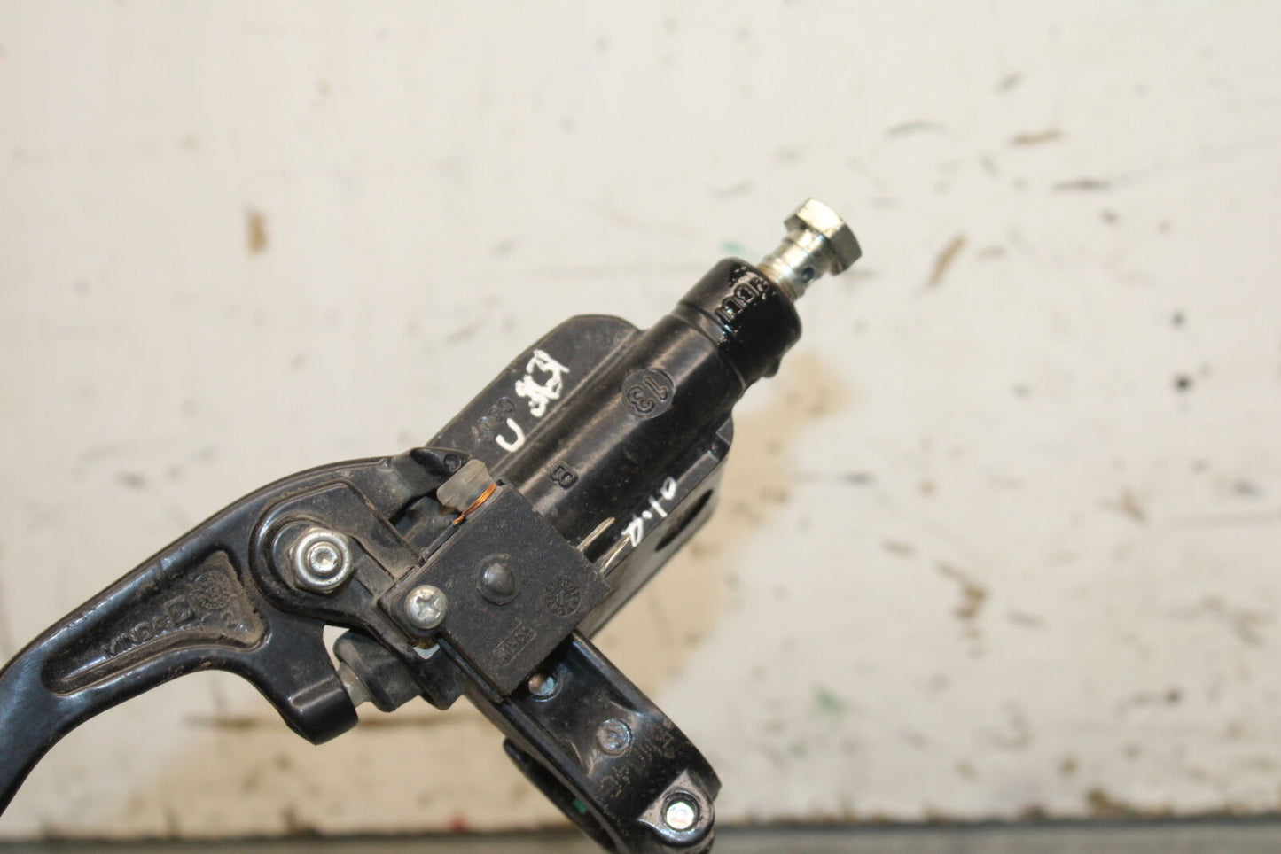 13-16 KTM 390 DUKE FRONT BRAKE MASTER CYLINDER w/ LEVER BB748