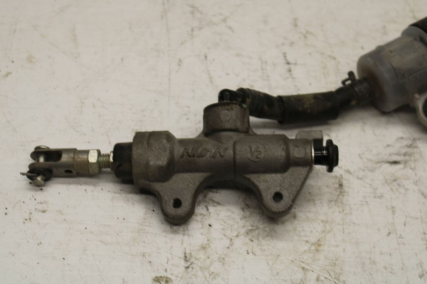 08-17 YAMAHA YZF R6 REAR BACK BRAKE MASTER CYLINDER W RESERVOIR BB354