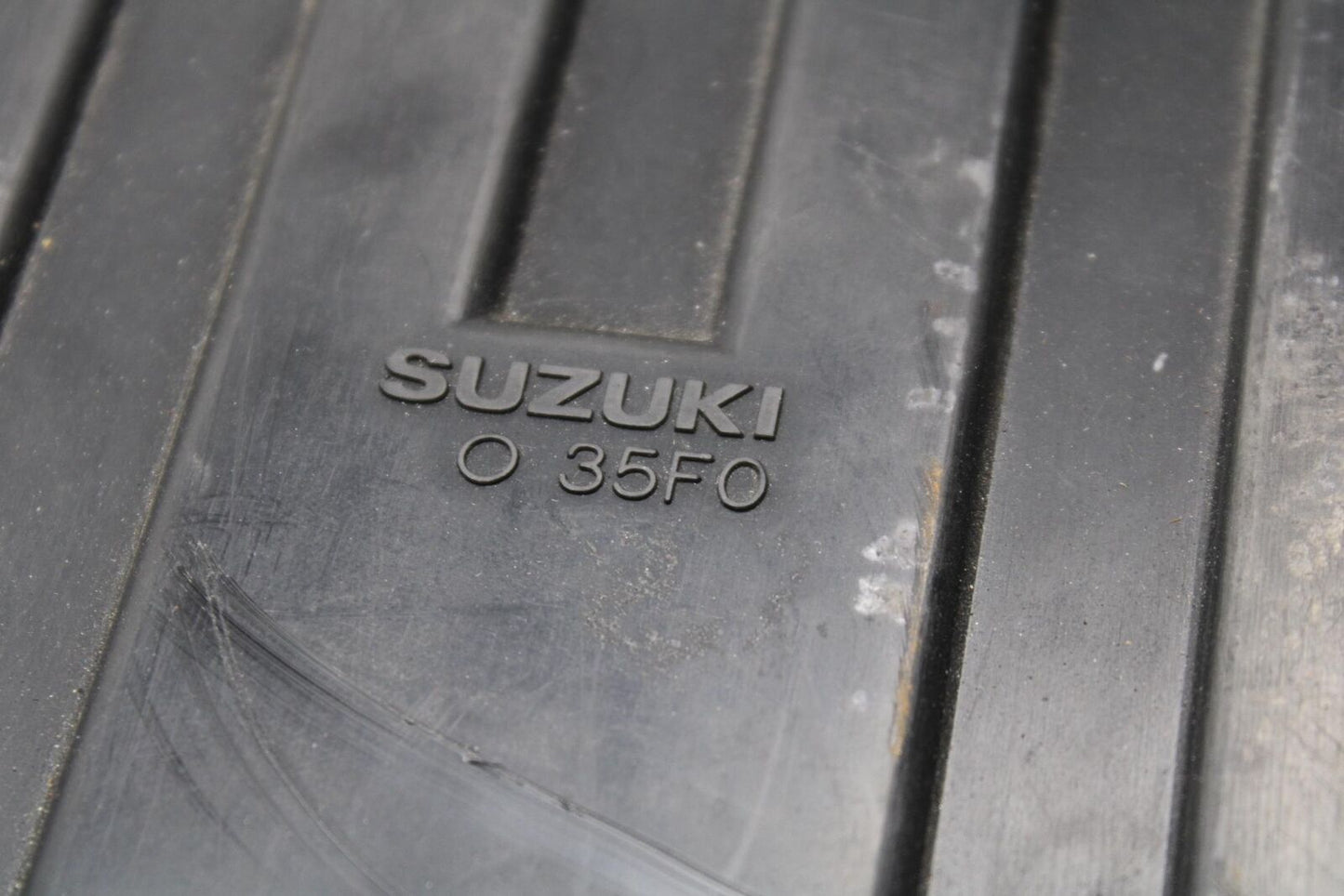 01-03 SUZUKI GSXR600 AIRBOX AIR INTAKE FILTER BOX 13700-39F00 BB639