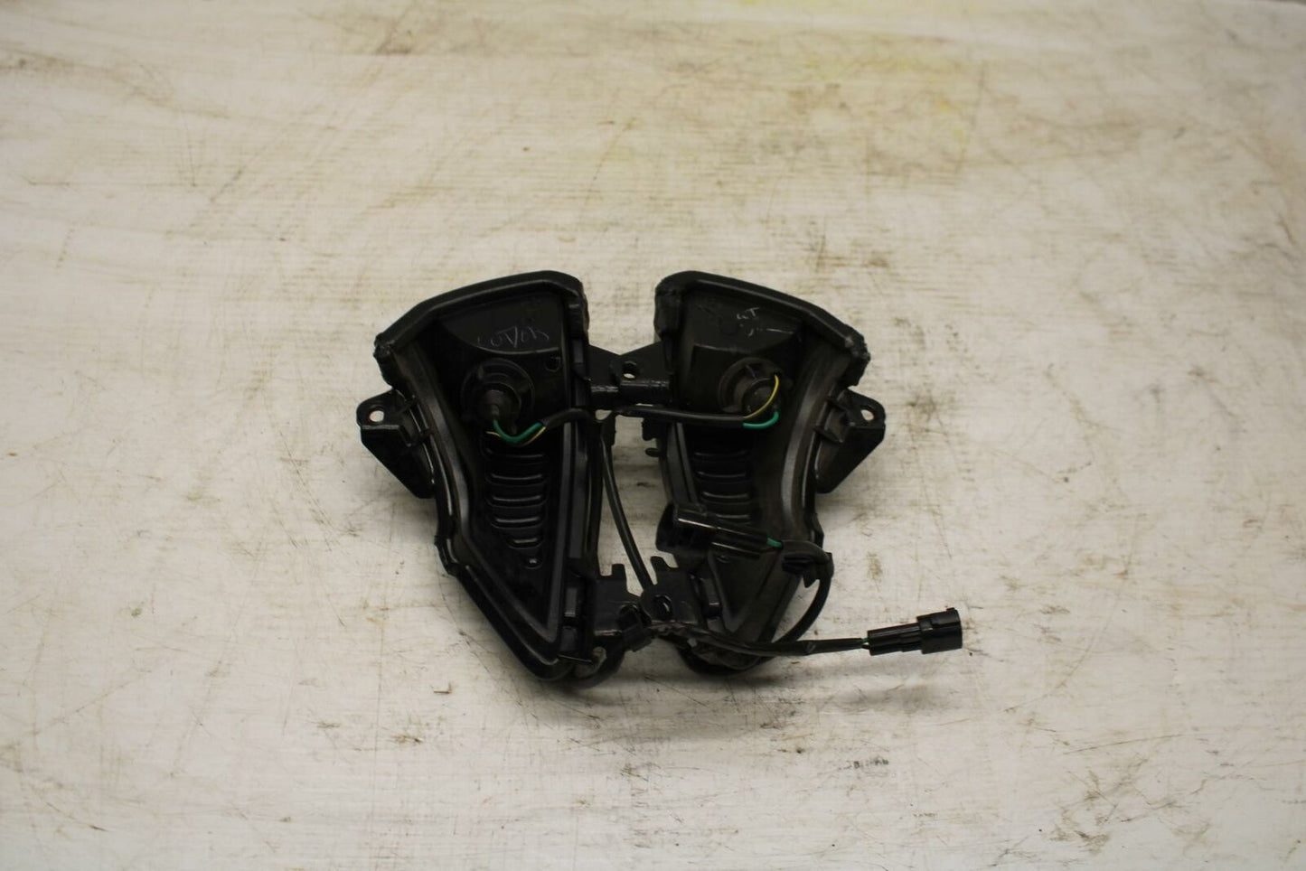 11-12 KAWASAKI NINJA 400 EX400 C FRONT LEFT RIGHT TURN SIGNALS LIGHT BB358