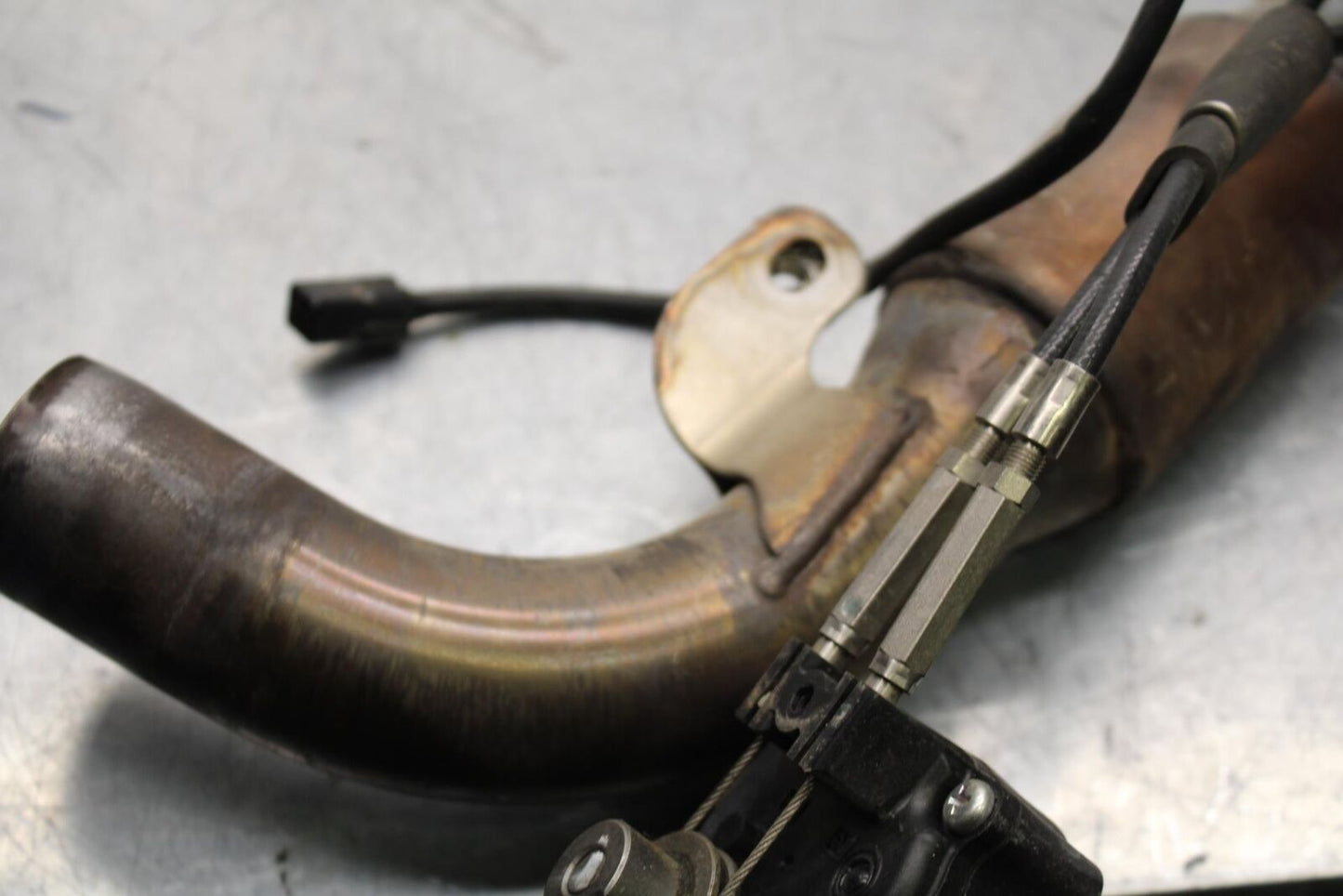 2012 Triumph Daytona 675R EXHAUST HEADER PIPES MANIFOLD T2200819 BB589