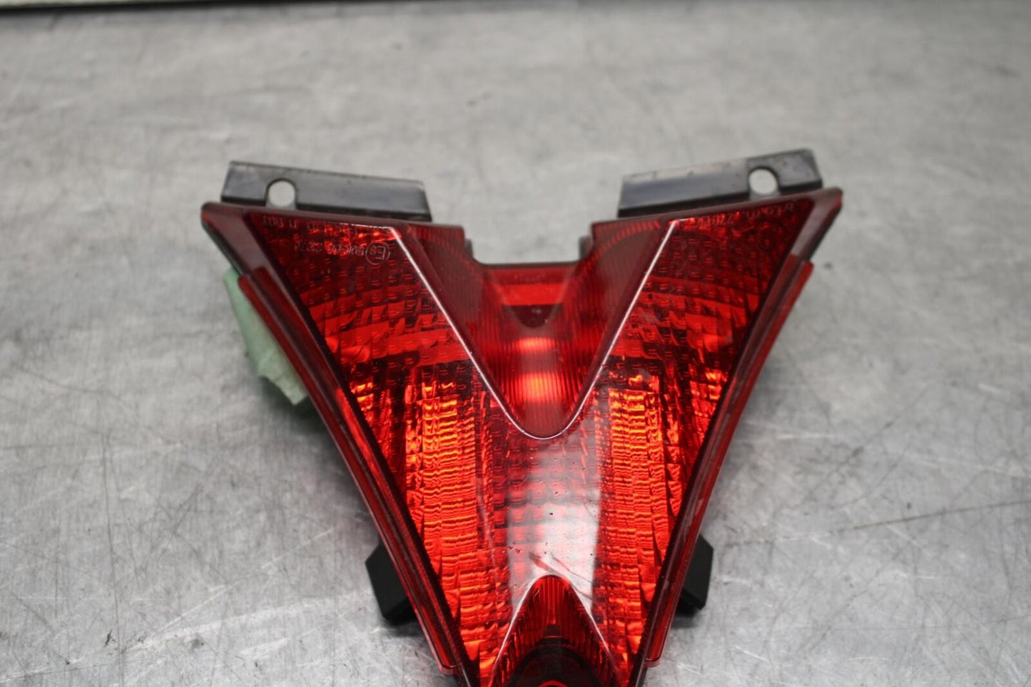 15-19 APRILIA RSV4 RF REAR TAIL TAILLIGHT BACK BRAKE LIGHT BB611