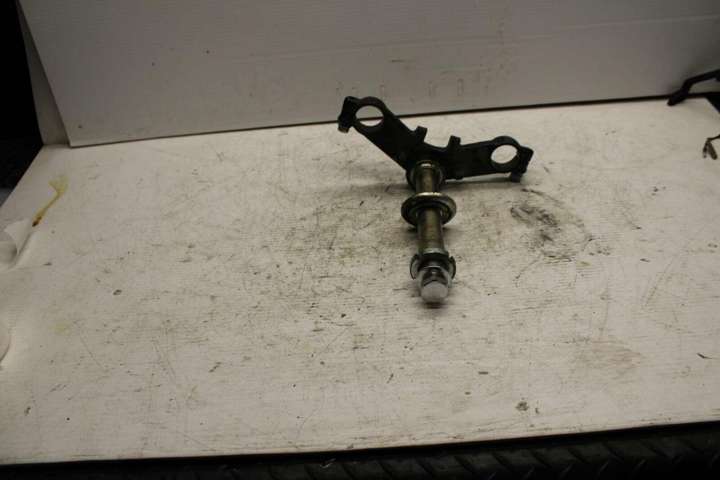 90-07 KAWASAKI ZZR 250 FRONT FORKS CLAMP LOWER TRIPLE TREE STEM BB298