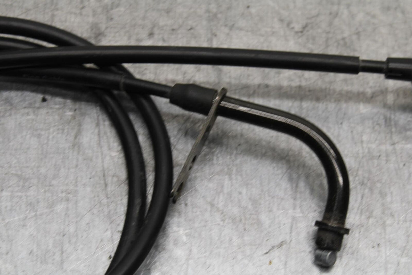 06-07 SUZUKI GSXR 600 750 THROTTLE CABLES LINES BB98