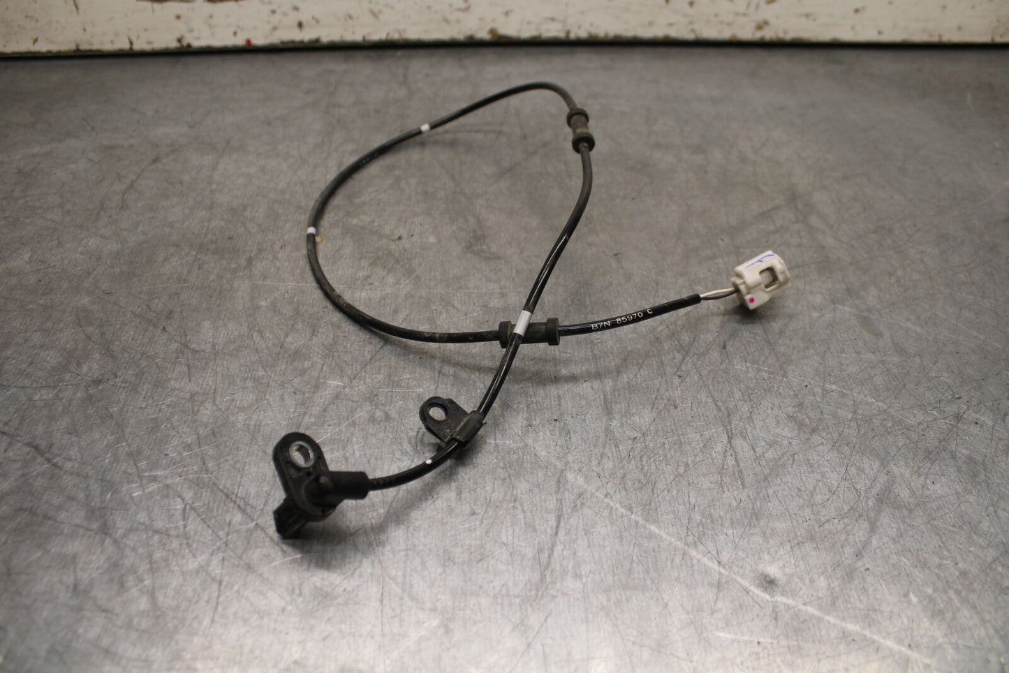 22-24 YAMAHA XSR900 FRONT ABS BRAKE SENSOR BB710