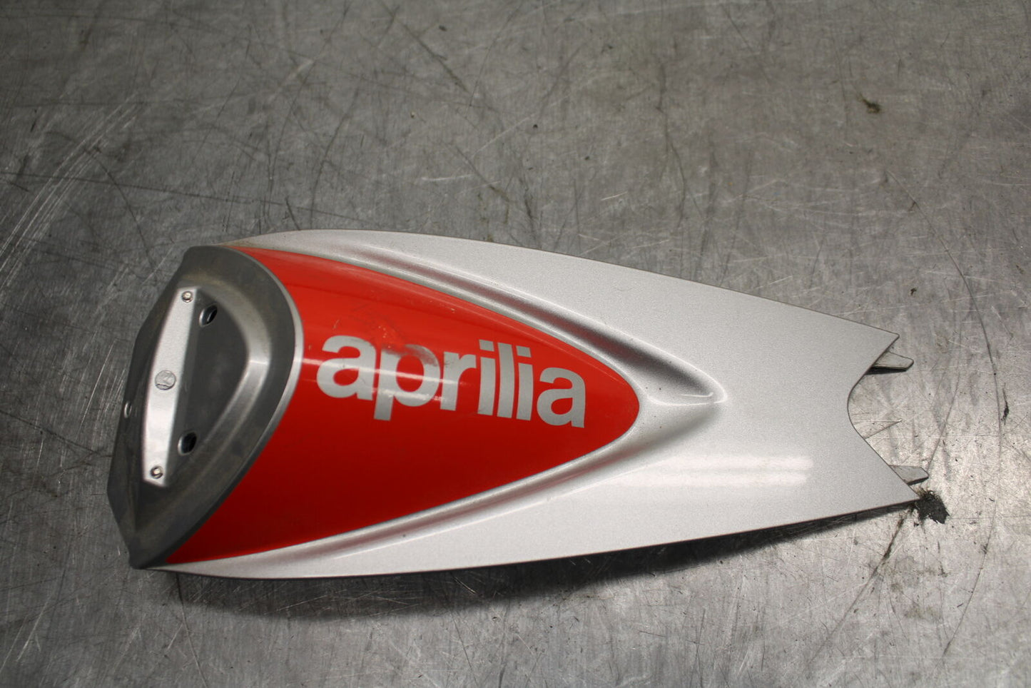 15-19 APRILIA RSV4 RF REAR BACK SEAT SOLO COWL FAIRING COVER BB611
