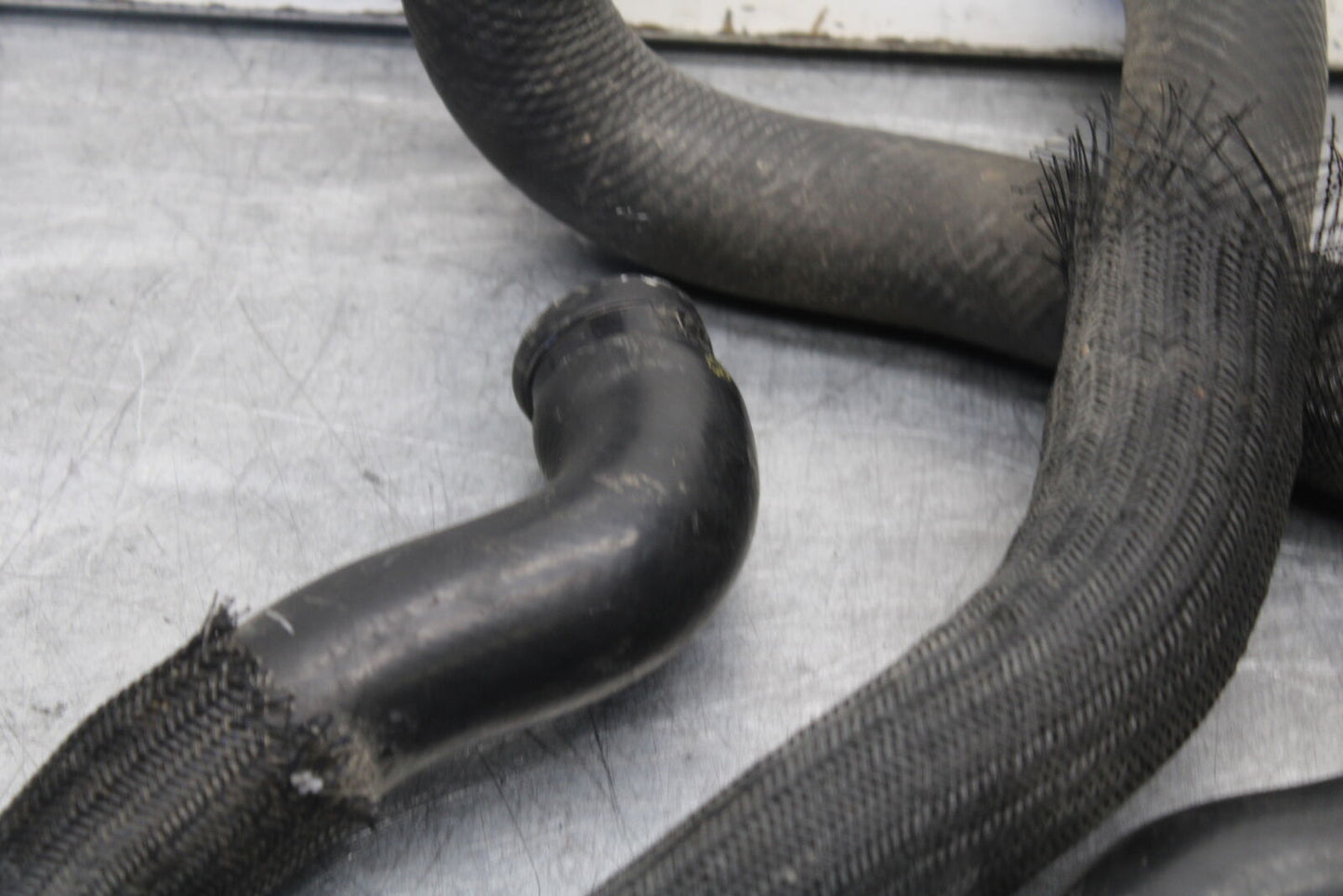 04-05 SUZUKI GSXR600 RADIATOR HOSES ENGINE COOLANT WATER PIPES HOSE SET BB658