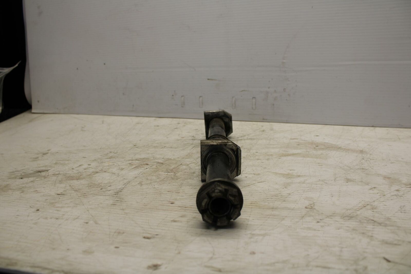 03-05 SUZUKI SV1000 REAR AXLE BACK WHEEL RIM PIVOT BOLT AXEL BB296