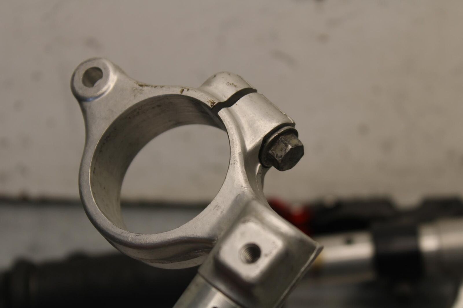 01-03 SUZUKI GSXR600 LEFT RIGHT CLIP ONS HANDLEBARS PAIR SET 56111-39F00 BB639