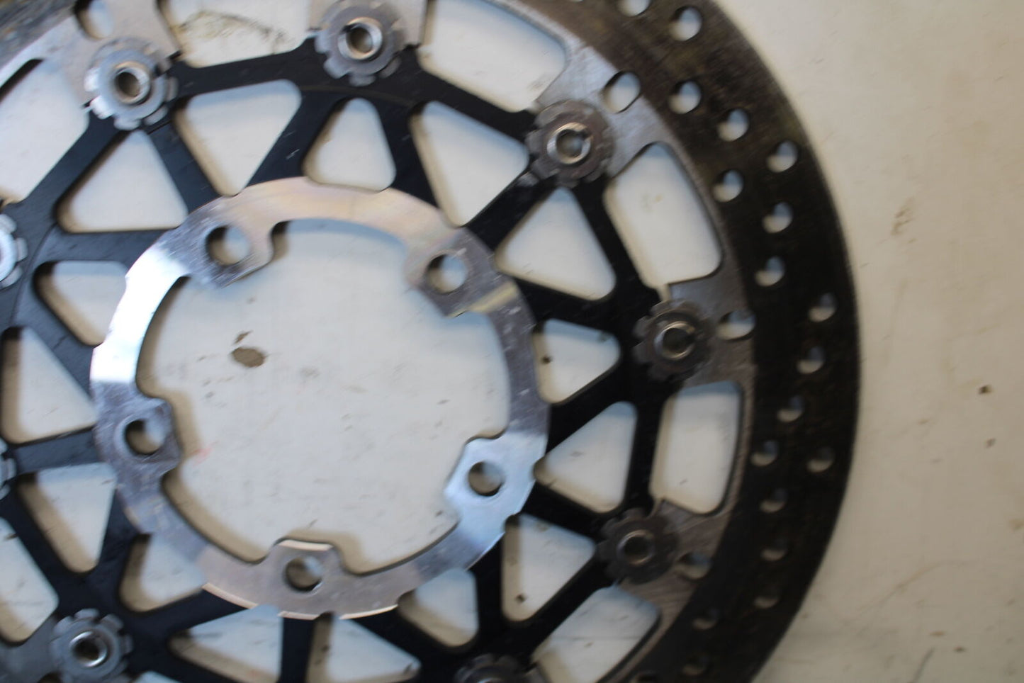 19-21 TRIUMPH SPEED TWIN 1200 FRONT LEFT RIGHT BRAKE ROTORS DISCS T2024400 BB653
