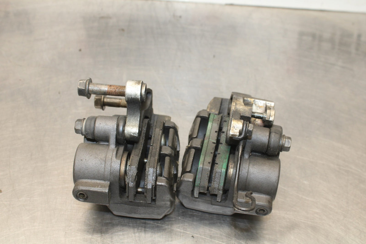 84 HONDA INTERCEPTOR 1000 VF1000F RIGHT LEFT FRONT BRAKE CALIPER SET PAIR BB878