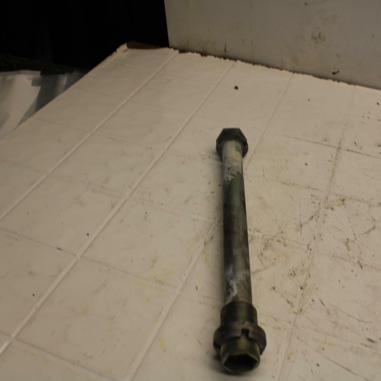 03-05 SUZUKI SV1000 REAR BACK SWINGARM BOLT SUSPENSION PIVOT AXLE BB405