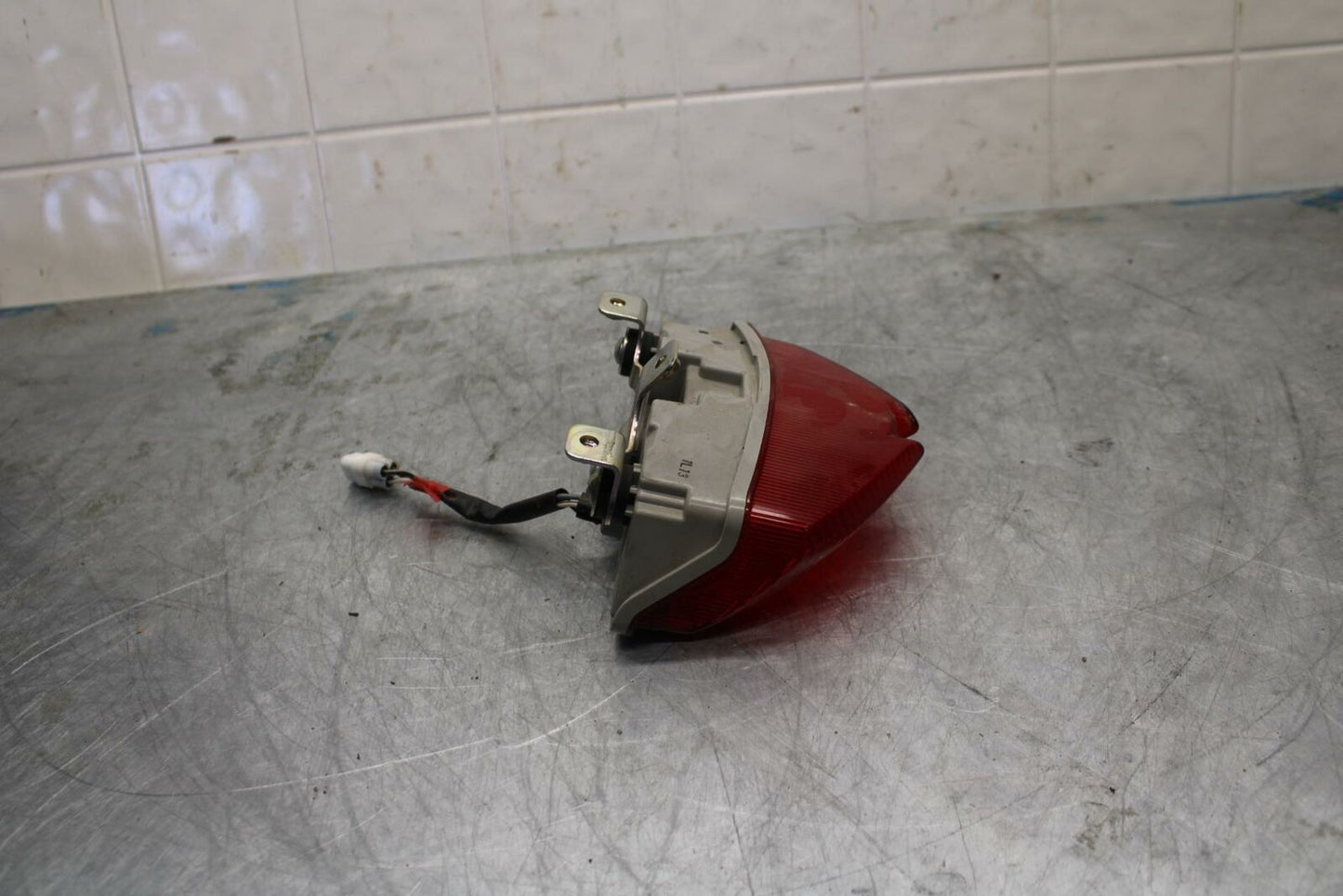 2012 Suzuki GSXR600 REAR TAIL TAILLIGHT BACK BRAKE LIGHT BB417