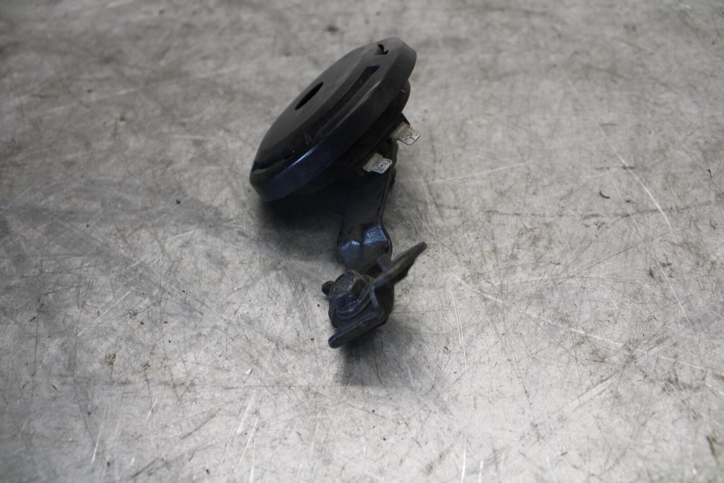 22-23 HUSQVARNA SVARTPILEN 401 HORN SIGNAL BB541