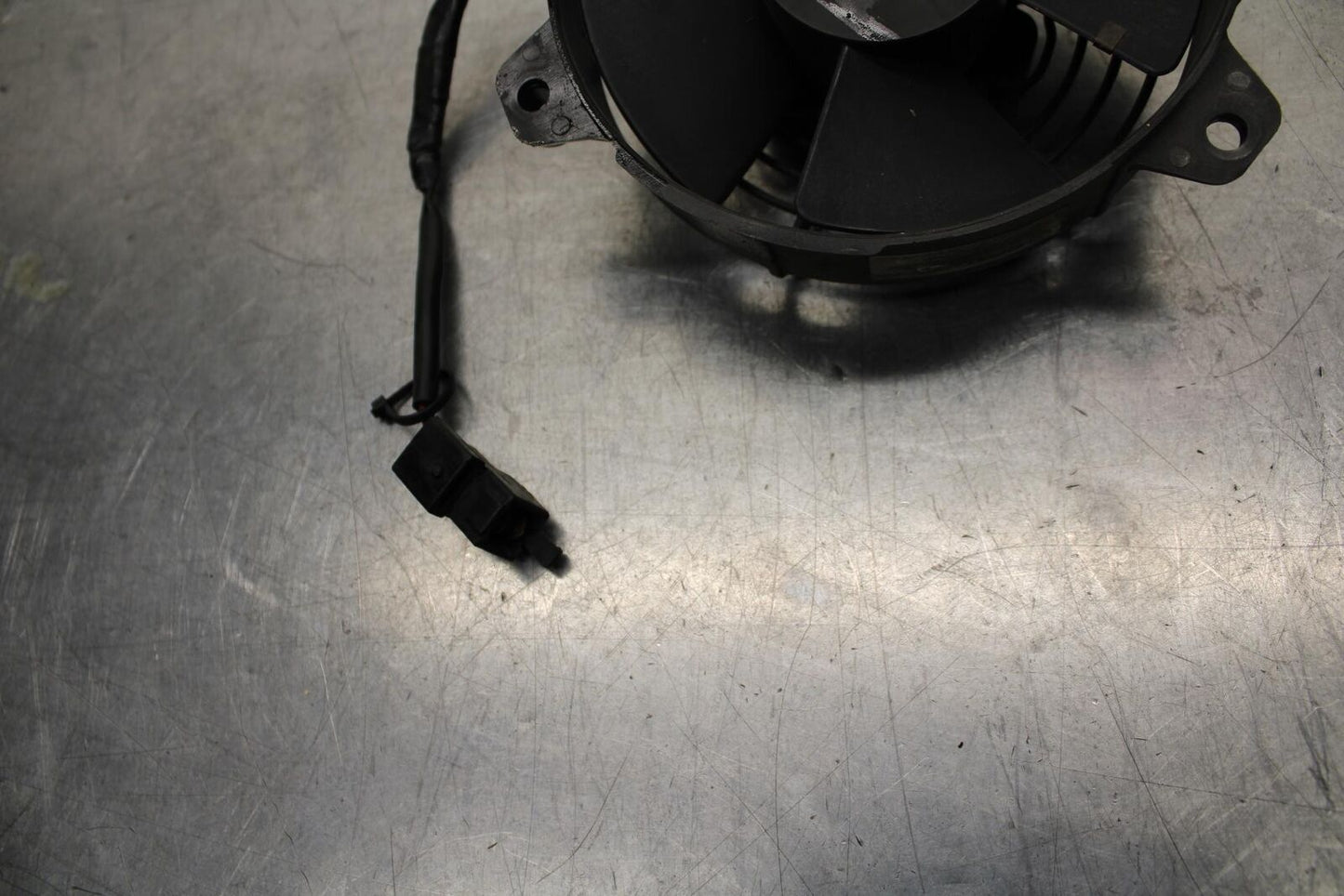 07-11 KTM 990 SUPER DUKE ENGINE RADIATOR COOLING FAN BB578