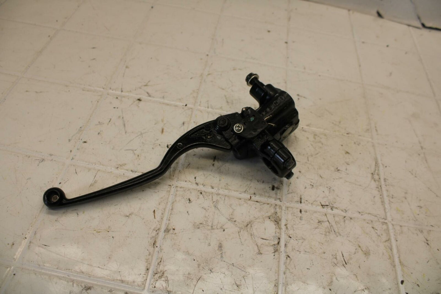 15 KAWASAKI NINJA 300 EX300 ABS FRONT BRAKE MASTER CYLINDER w/ LEVER BB14