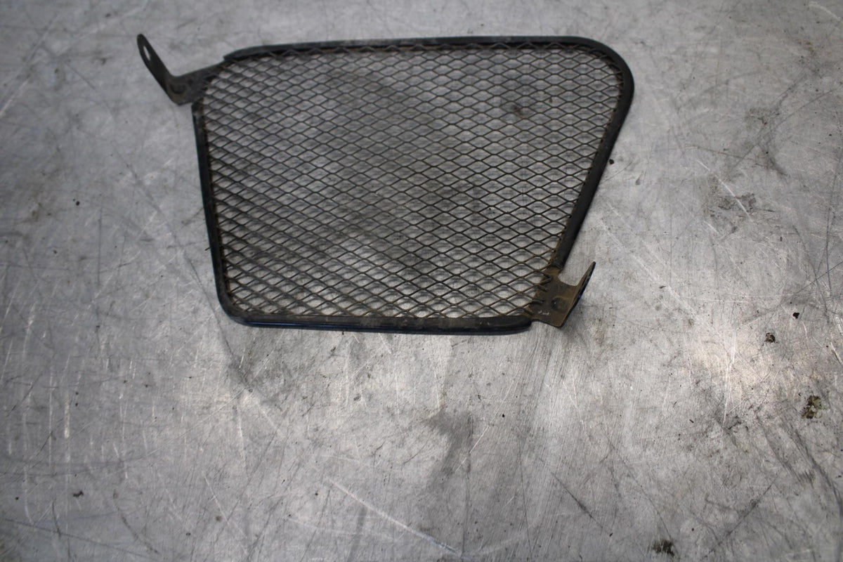 09-16 SUZUKI GSXR1000 OIL COOLER GRILL GUARD 16650-47H10 bb439
