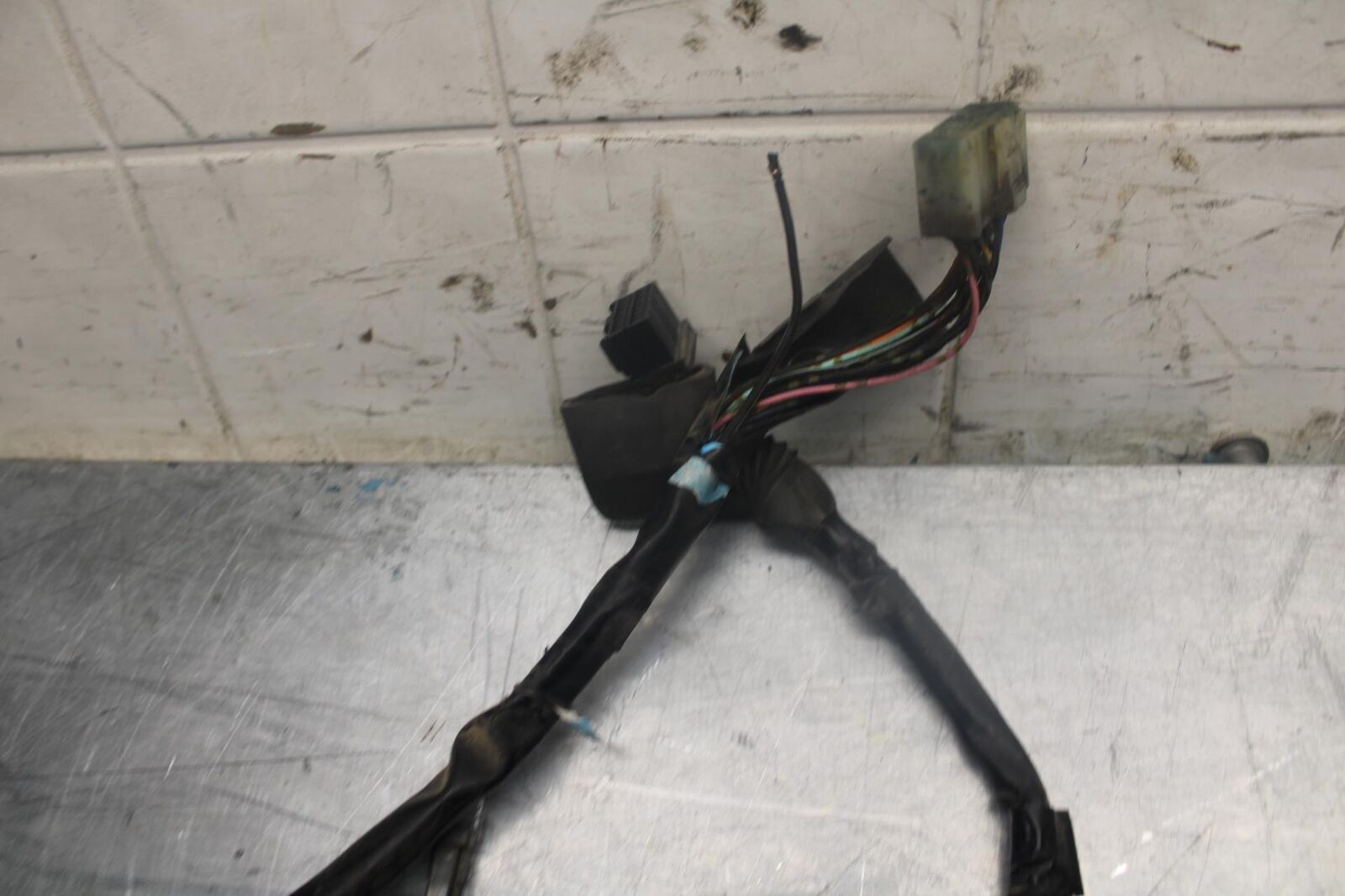 03-04 SUZUKI GSXR1000 HEADLIGHT SPEEDO GAUGES WIRING HARNESS WIRE LOOM BB459