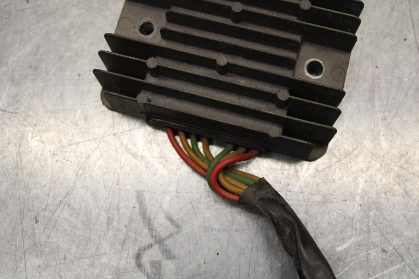 2005 Ducati Monster S2R RECTIFIER VOLTAGE REGULATOR BB557